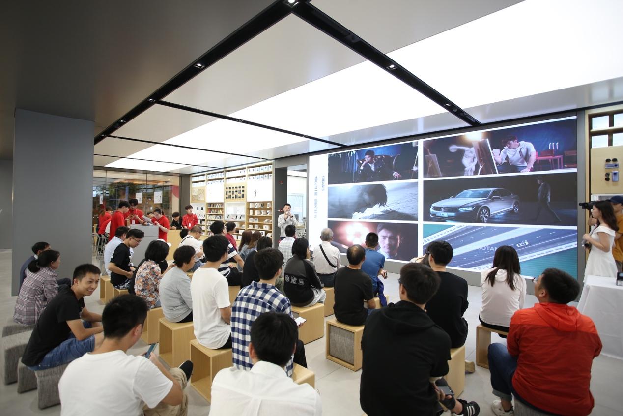 最新款华为手机,最新款华为手机的科技魅力与用户体验