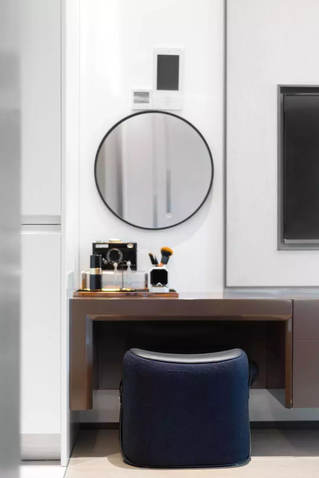 最新款华为手机,最新款华为手机的科技魅力与用户体验