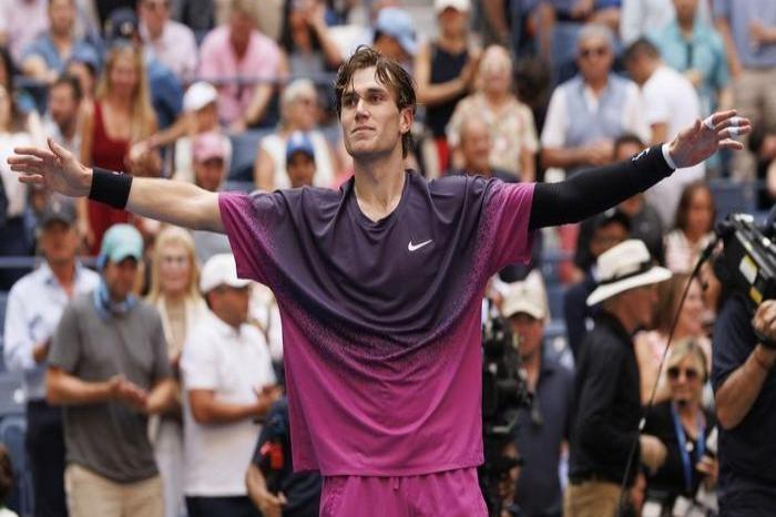 郑钦文网球最新消息,郑钦文网球最新消息,闪耀赛场,持续展现中国力量的崛起