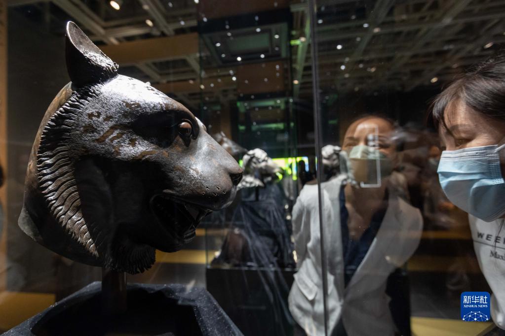 午夜精品一区二区三区在线观看:07-26-28-31-47-49Y:12,午夜精品一区二区三区在线观看,探索影视娱乐的新纪元