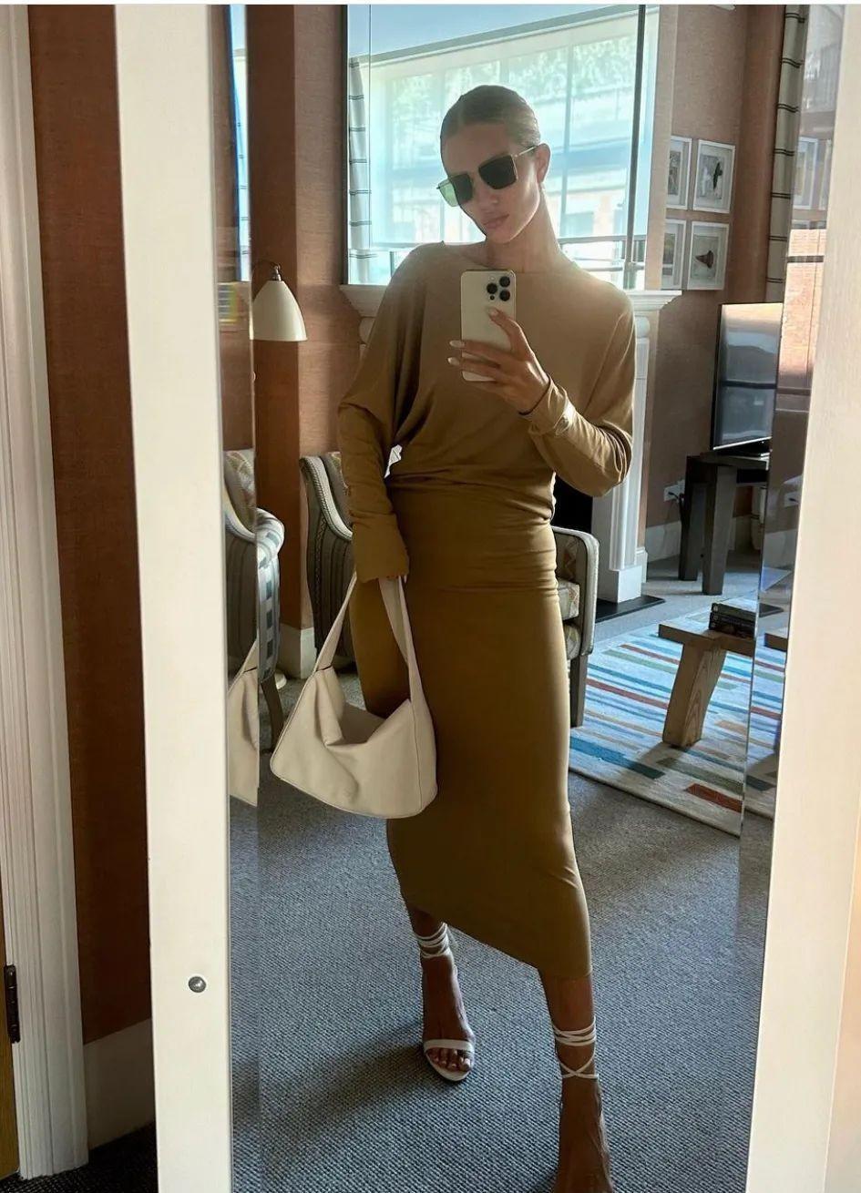 久久精品国产亚洲AV麻豆王友容:02-11-22-44-45-48S:41,久久精品国产亚洲AV麻豆王友容,探索独特魅力与视觉盛宴的旅程