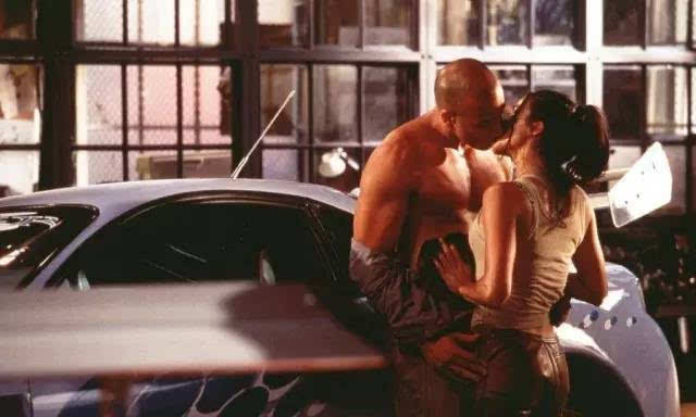 国产91在线午夜激情经典:09-10-29-37-44-45C:25,国产91在线午夜激情经典,探索中国成人娱乐产业的新视界