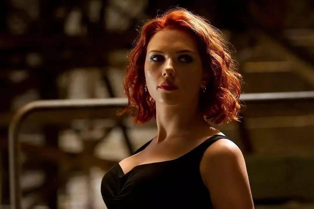 欧美大波少妇在厨房被:22-28-30-34-38-46A:02,欧美大波少妇的厨房风情,一场视觉与想象的盛宴