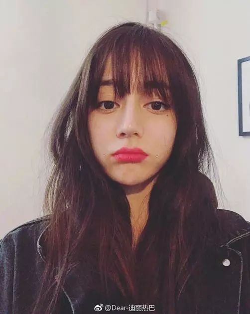 亚洲人成自拍蜜芽:07-16-19-36-37-45L:20,亚洲人成自拍蜜芽,探索数字时代的自我表达与身份认同