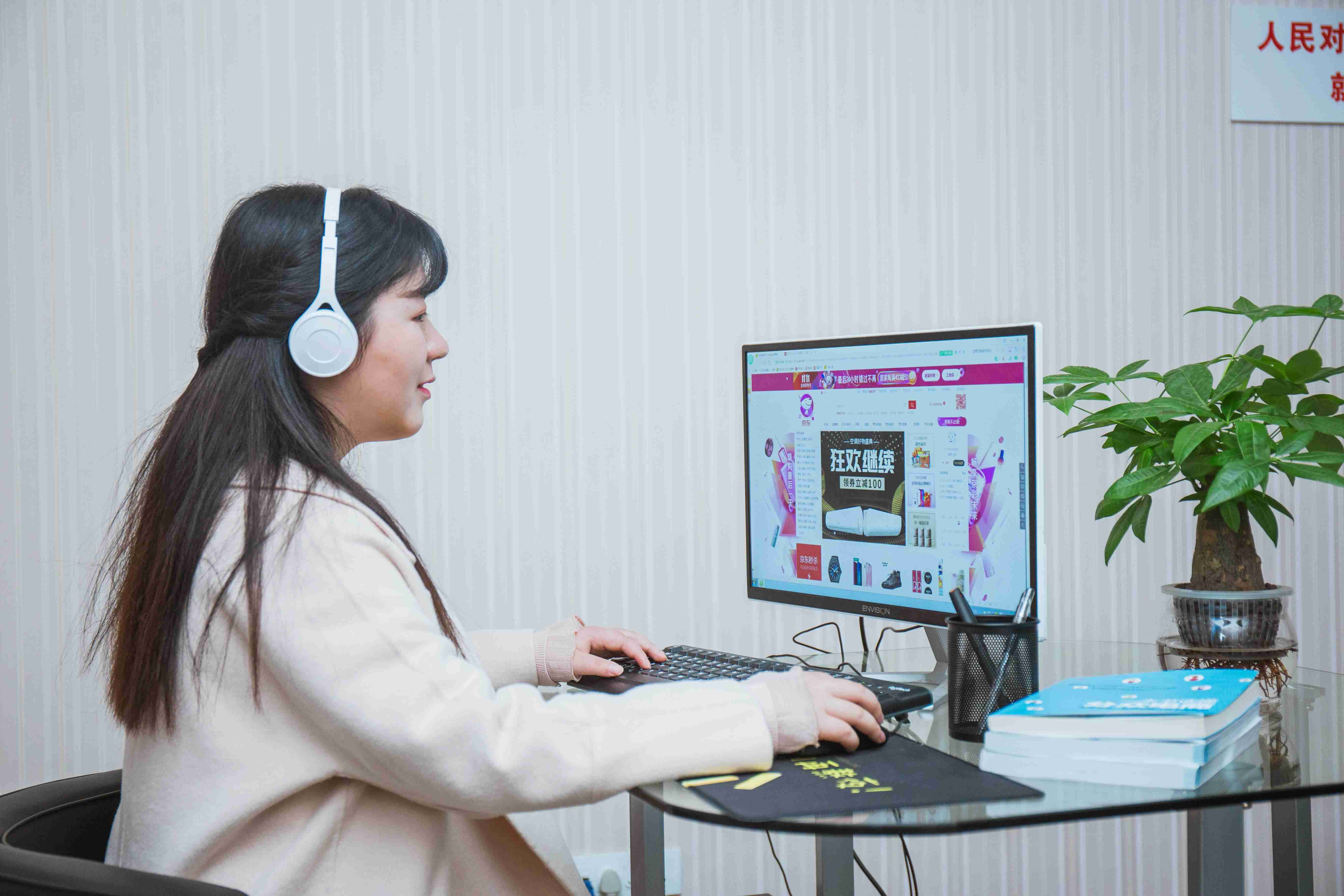 欧美三级不卡在线播放:12-23-27-35-37-40A:43,欧美三级不卡在线播放,探索成人娱乐的新时代