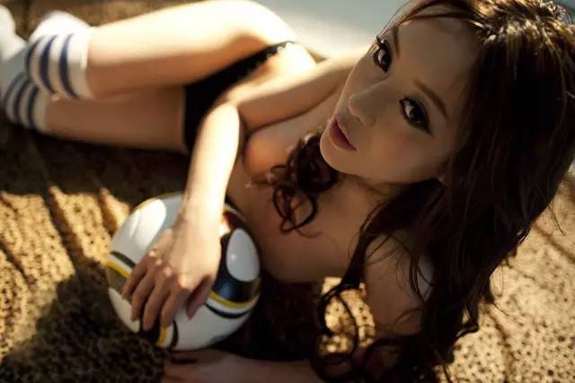 国产精品国产午夜免费看福利:05-12-23-25-30-31V:39,探索国产精品的魅力,午夜福利的无限可能