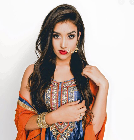 亚洲中文字幕婷婷在线:07-26-28-31-47-49Y:12,亚洲中文字幕婷婷的魅力世界,一场跨越时空的在线探索之旅