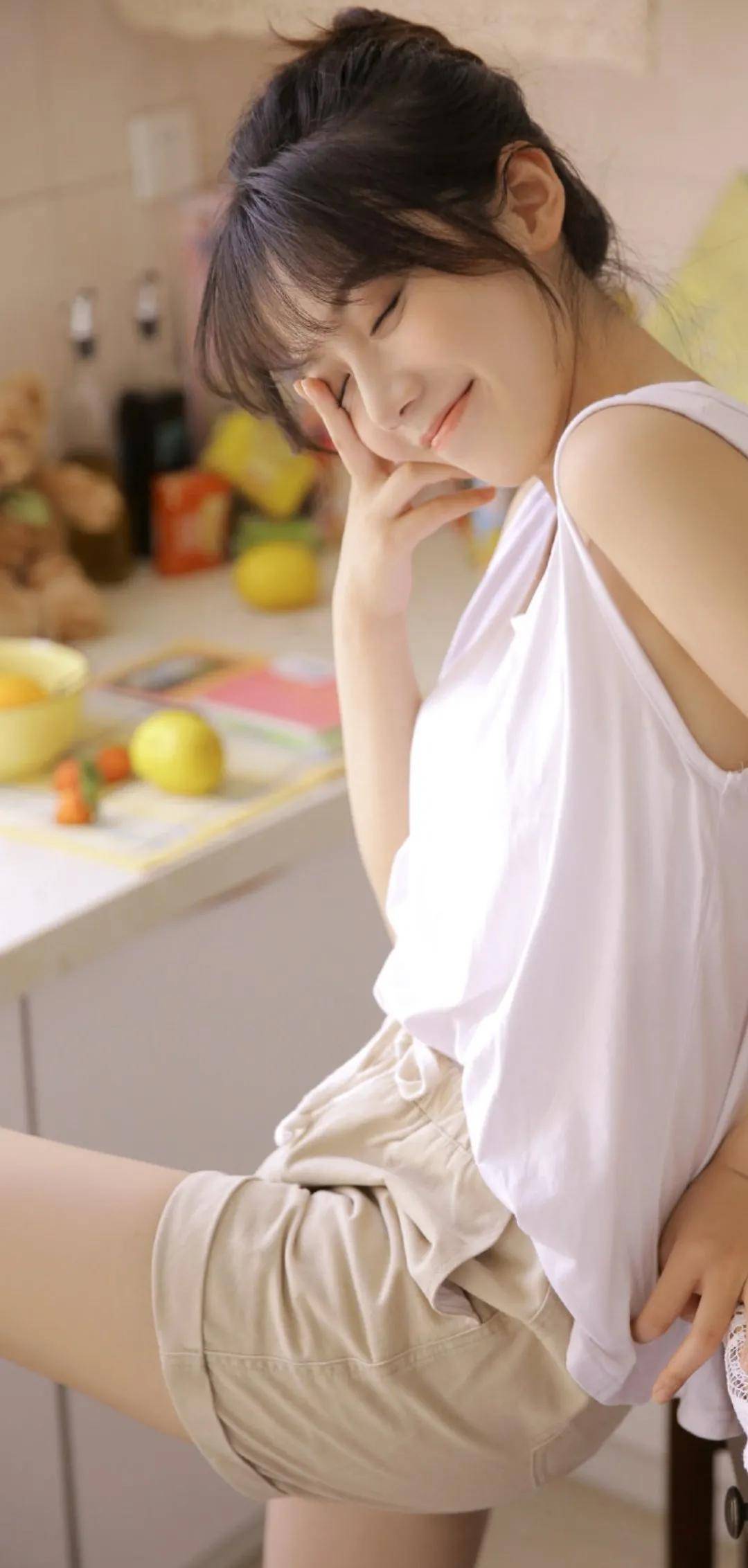 亚洲精品无码av人在线观看:15-23-24-32-34-40R:35,探索亚洲精品文化,在线观看与理解