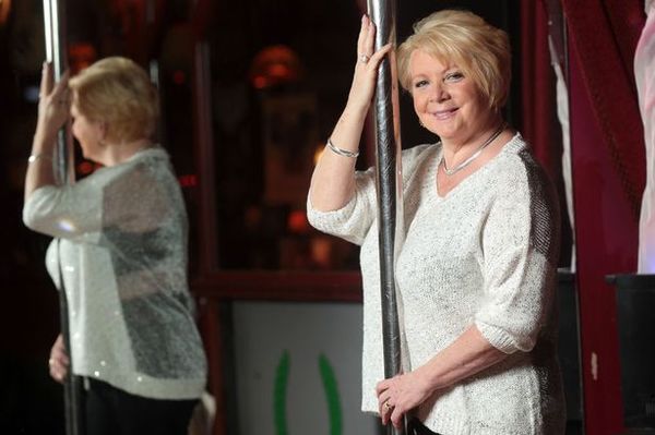 性XXXX欧美老妇胖老太性多毛:02-07-26-29-40-45Y:24,欧美老妇的性感魅力,丰满与多毛的魅力探索