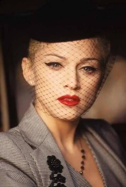 性XXXX欧美老妇胖老太性多毛:02-07-26-29-40-45Y:24,欧美老妇的性感魅力,丰满与多毛的魅力探索