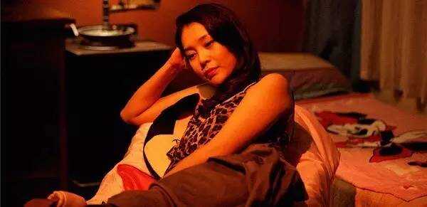 国产无套乱子伦精彩是白视频:06-15-18-27-33-39P:02,国产无套乱子伦精彩视频,探索真实与激情的交汇点