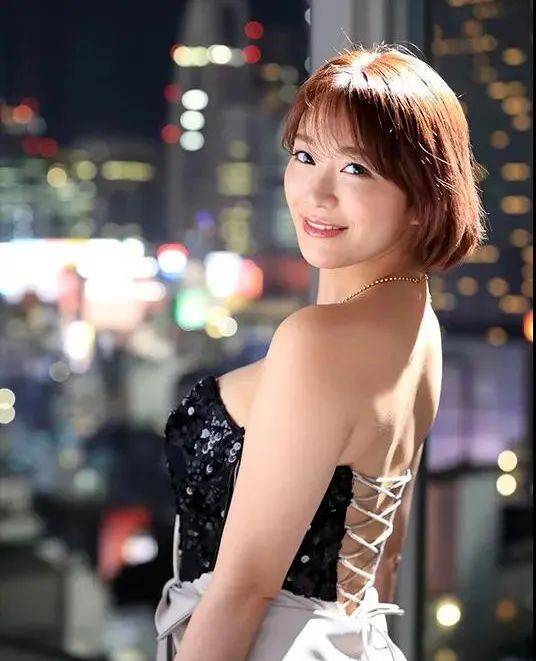 丰满的人妻hd高清日本:16-27-33-35-43-48X:38,丰满的人妻的日本高清影像,探索文化、美学与社会的交织