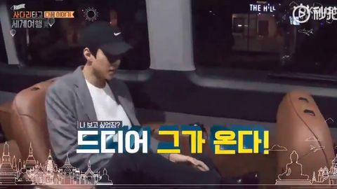 一边摸一边做爽的视频17国产:02-10-13-14-21-43F:34,色情内容是不合法的,违反我国相关的法律法规。我们应该遵守法律和道德准则,远离色情内容。如果您有其他有益身心的娱乐需求,可以寻找一些正规的平台或文化活动,例如观看电影、参加体育运动、学习知识等,以丰富您的生活。