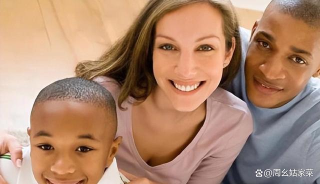 欧美黑人又大又粗XXXXX:01-36-37-43-44-45J：45,欧美黑人文化中的身体语言，一种多元视角的探讨