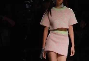 人妻少妇伦在线无码:07-11-39-40-42-47H:09,探索人妻少妇的伦理边界,在线内容的挑战与反思(关键词在线无码与数字代号解读)