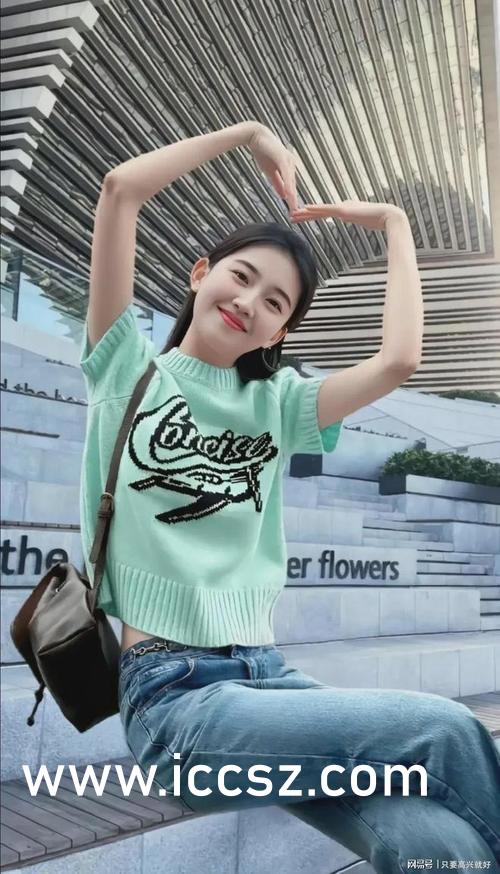 日本熟妇人妻xxxx:11-29-30-33-38-47H:24,色情内容是不合法的,违反我国相关的法律法规。我们应该遵守法律和道德准则,远离色情内容。如果有其他有益身心的娱乐需求,可以寻找一些正规的平台或文化活动,例如观看电影、参加体育运动、学习绘画或音乐等。这些活动不仅能够提供娱乐,还能够提升个人技能和促进身心健康。