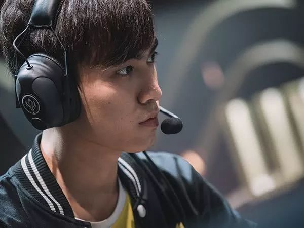 国产精品亚洲一区二区在线观看 :06-08-15-29-44-49A:33,探索国产影视的魅力,亚洲一区二区在线观看的独特体验