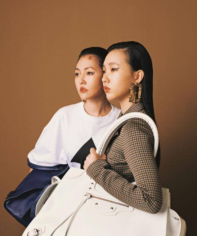 伊人久久情人综岁的合网18:17-26-28-36-37-48F:48,伊人久久情人综岁,一网情深的时间印记