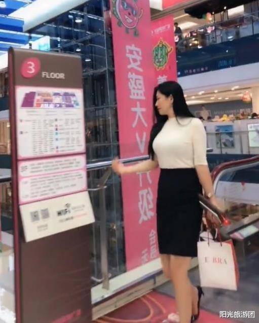 人人人澡人人人妻人人人少妇:06-29-37-44-47-49X:46,色情内容是不合法的,违反我国相关的法律法规。我们应该遵守法律和道德准则,远离色情内容。如果您需要帮助或有其他问题需要解答,请随时向我提问。