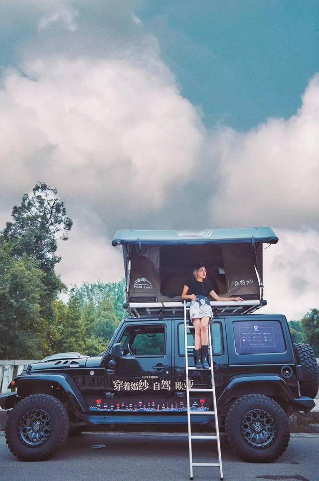 亚洲 欧美精品SUV:03-09-12-22-46-49T:35,亚洲与欧美精品SUV,一场跨越时空的驾驶之旅