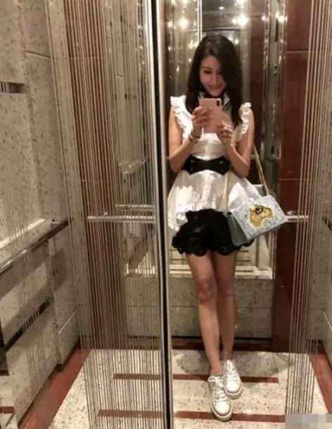 邻居少妇张开腿让我爽了一夜视频:16-18-25-35-40-48Z:23,关于网络视频内容与个人隐私的思考