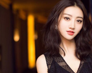 性色AV闺蜜一区二区三区:08-12-15-26-33-34M:39,探索性色AV,闺蜜的秘密区域