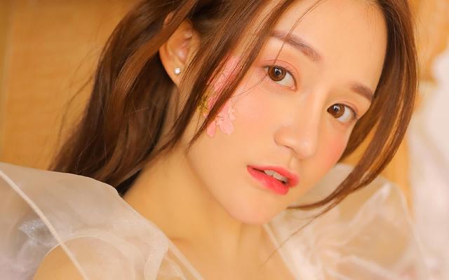 成在人线AV无码免费高潮水:01-17-19-30-45-48W:02,探索成人世界,在线视频内容与用户需求的交织