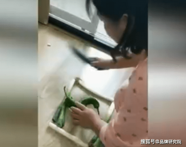 丰满人妻一区二区三区无码AV:02-24-39-46-48-49N:24,丰满人妻的私密影像,一区二区三区无码探索与解析(关键词,AV 02-24-39-46-48-49N)