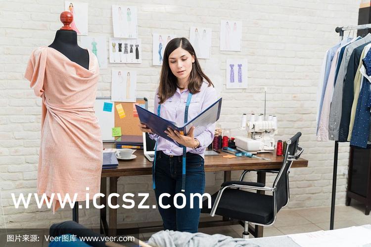 天堂岛国AV无码免费无禁网站:02-05-19-32-42-44R:17,天堂岛国AV无码免费无禁网站,探索与反思