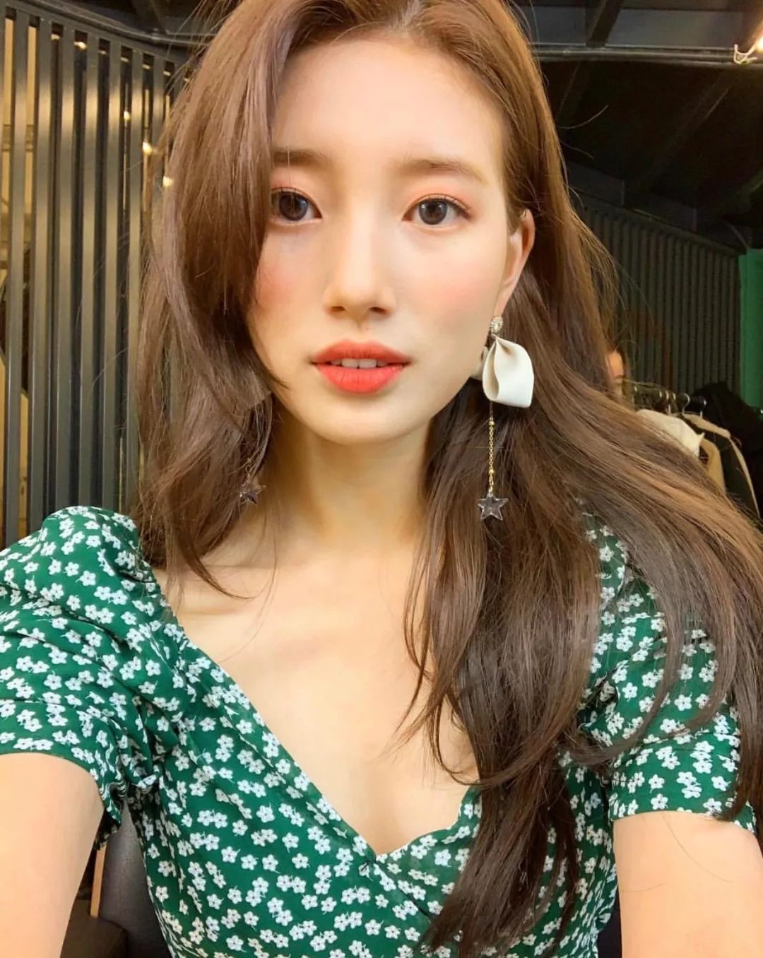 亚洲日韩AV无码一区二区三区:01-06-27-41-42-48Z:04,关于亚洲日韩AV无码一区二区三区的探讨(2023年07月更新)