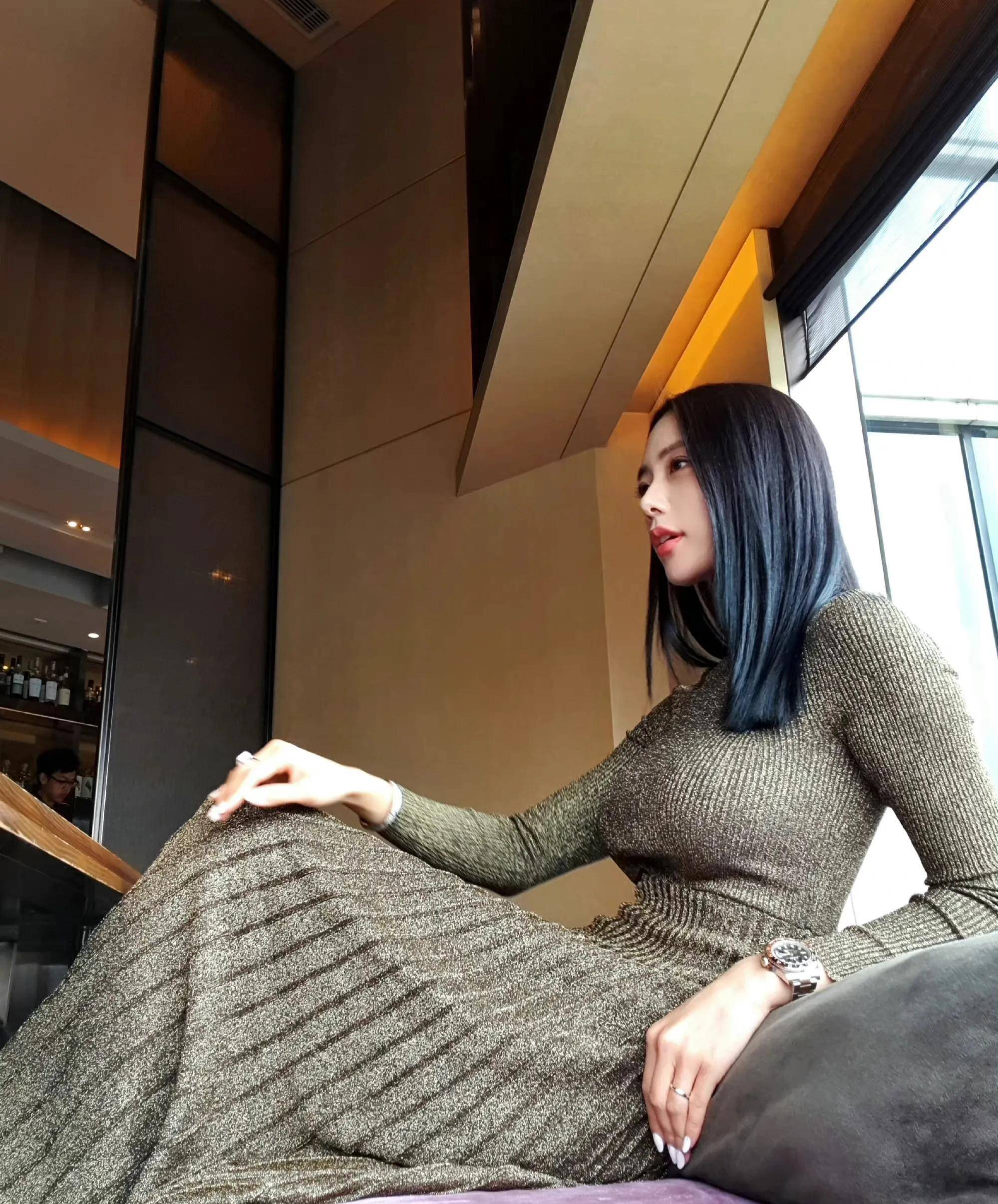 亚洲国产综合精品 在线 一区:04-08-34-36-37-49J:24,亚洲国产综合精品在线一区,探索与赏析(文章编号,24)