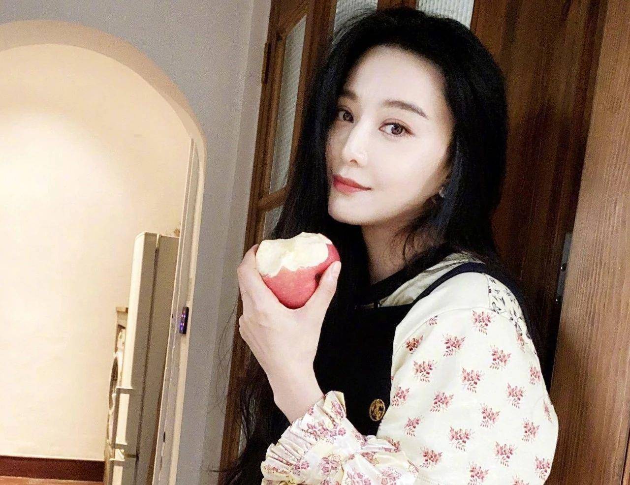 又爽又黄又无遮挡的视频美女:04-19-28-37-41-47Y:02,探索美女视频的世界,又爽又黄又无遮挡的多元魅力