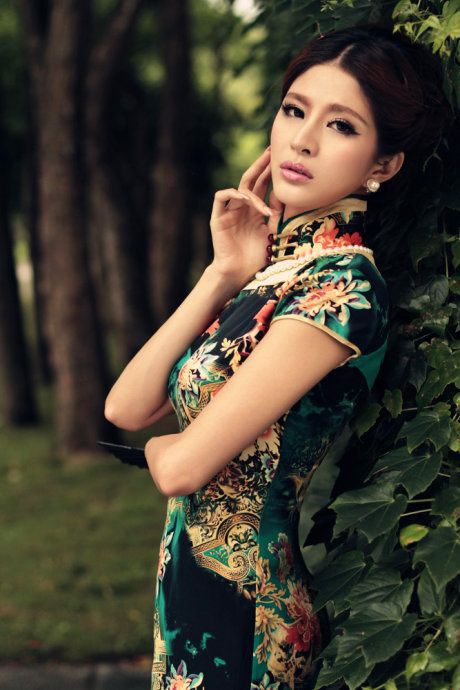 人妻精品久久无码专区精东影业:01-17-19-23-25-43W:09,关于人妻精品影视内容的探讨,从精东影业看成人影视产业的新趋势