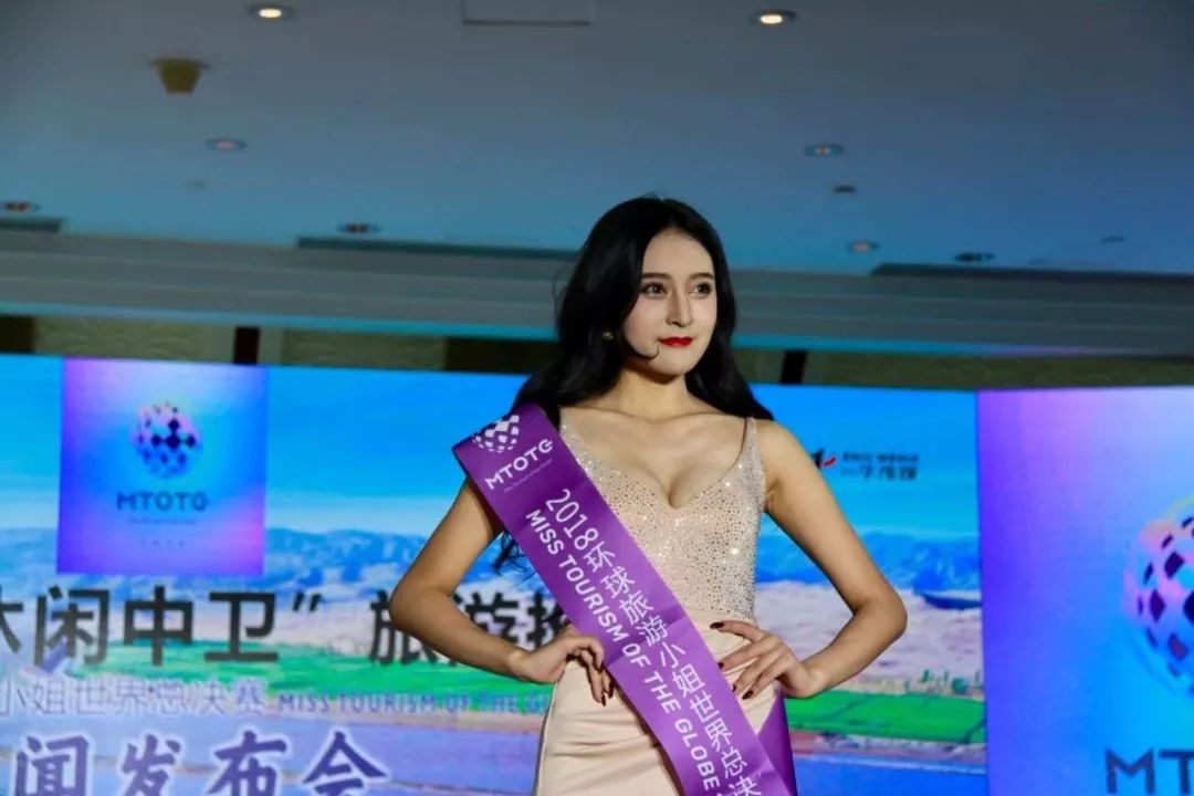 人妻无码久久一区二区三区免费:15-20-25-37-43-48T:23,探索成人内容的多元区域,一区二区三区免费与人妻无码现象的思考