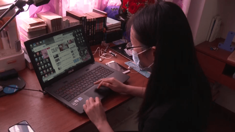 无码人妻久久一区二区三区蜜桃:18-20-21-26-32-43W:48,色情内容是不合法的,违反我国相关的法律法规。我们应该遵守法律和道德准则,远离色情内容。如果有其他有益身心的娱乐需求,可以寻找一些正规的平台或文化活动,例如观看电影、参加体育运动等。这些活动不仅能够提供娱乐,还能够促进身心健康。同时,我们也应该保持积极健康的生活方式,为自己和家人创造一个美好的生活环境。