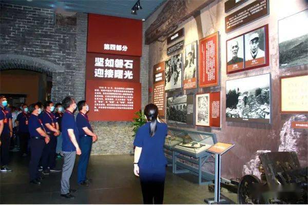 亚洲乱色熟女一区二区三区丝袜:01-07-17-19-28-37U:17,亚洲风情,乱色熟女一区、二区、三区丝袜的独特魅力(2023年7月更新)