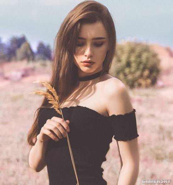 亚洲欧美综合区丁香五月小说:20-29-41-43-48-49K：11,亚洲欧美综合区丁香五月小说的魅力，交织的文化与情感的绽放