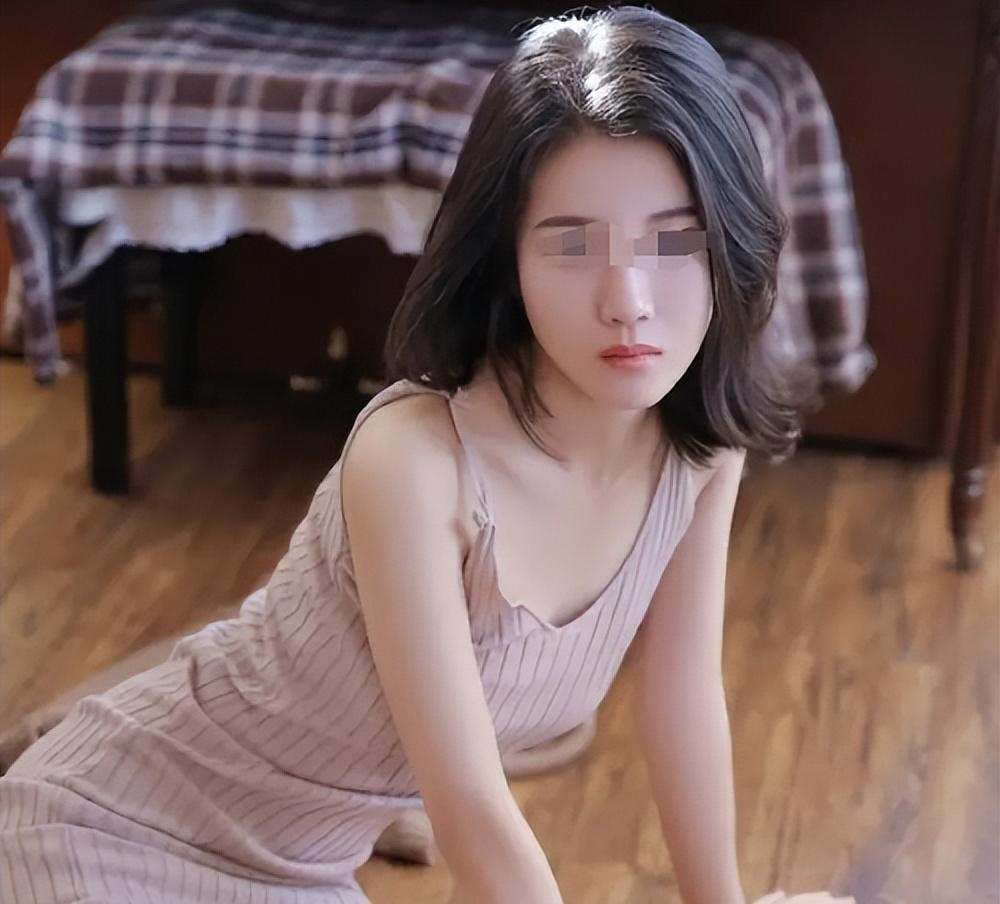 少妇邻居内射在线:11-12-16-20-28-47M:27,少妇邻居的秘密,一场难以言喻的在线故事