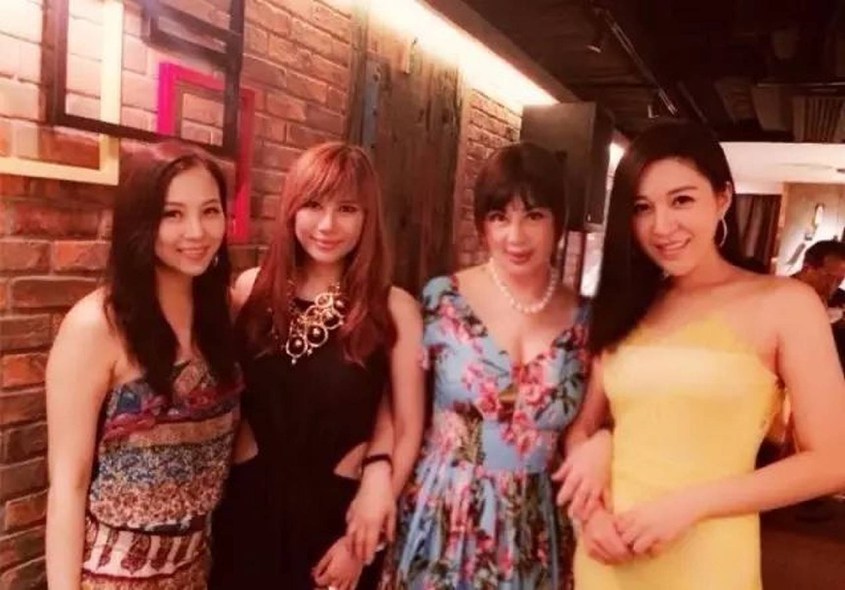 亚洲AV第一页国产精品:04-26-32-33-36-41T:44,亚洲AV产业中的国产精品,探索与赏析