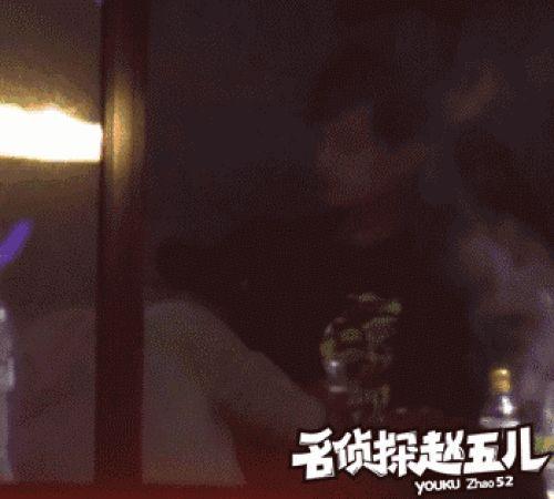 边摸边吃奶边做视频免费69:09-13-25-29-30-39H:04,色情内容是不合法的,违反我国相关的法律法规。我们应该遵守法律和道德准则,远离色情内容。如果您有其他有益身心的娱乐需求,可以寻找一些正规的平台或文化活动,例如观看电影、参加体育运动、学习知识等,以丰富您的生活。