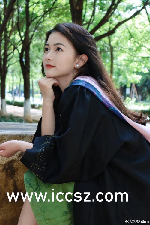 少妇把腿扒开让我添69动态图:08-09-10-27-30-31F:31,少妇的私密动态与探索成人内容的边界