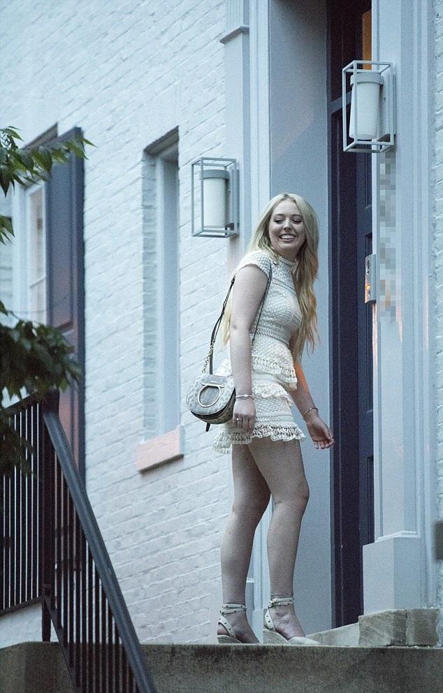 少妇下面好紧好多水真爽播放:12-32-34-41-46-47A:24,关于成人内容的探讨,应理性看待并尊重个人隐私