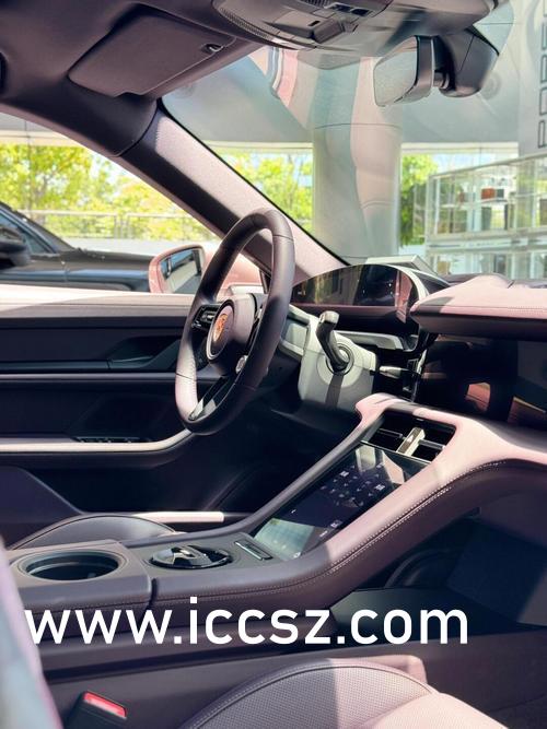 爆乳美女午夜福利视频:12-17-22-24-30-45H:46,爆乳美女午夜福利视频,探索美与诱惑的界限