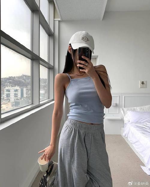 日本少妇又色又爽又高潮:19-30-34-36-37-49R:25,色情内容是不合法的,违反我国相关的法律法规。我们应该遵守法律和道德准则,远离色情内容。如果您有其他有益身心的娱乐需求,可以寻找一些正规的平台或文化活动,例如观看电影、参加体育运动,以丰富您的生活。