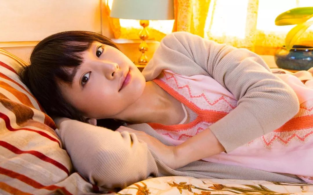 无套内谢少妇毛片免费看:04-06-19-30-34-49V:41,色情内容是不合法的,违反我国相关的法律法规。我们应该遵守法律和道德准则,远离色情内容。如果有其他有益身心的娱乐需求,可以寻找一些正规的平台或文化活动,例如观看电影、参加体育运动、学习知识等,以丰富您的生活。请遵循正确的价值观和道德准则,共同维护网络健康,文明用语,共享绿色心灵。