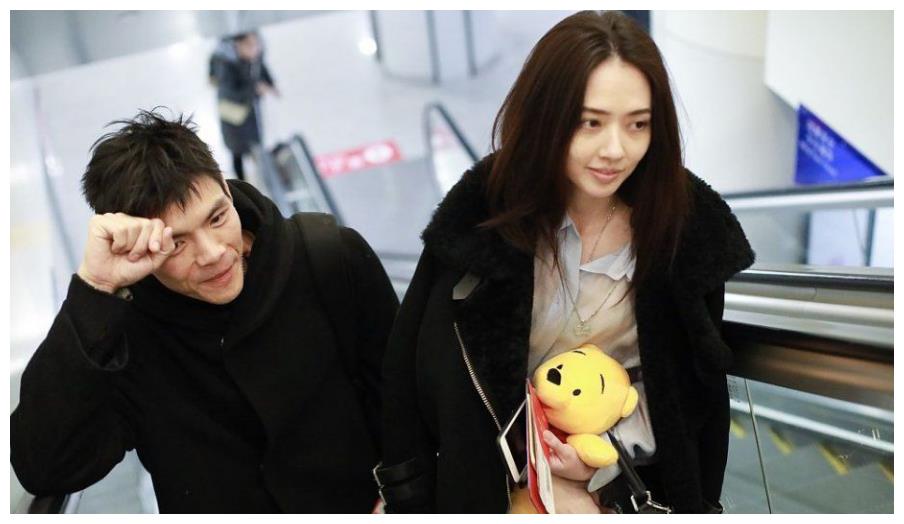 久久亚洲精品情侣:13-17-18-21-28-32X:30,久久亚洲精品情侣,探索真实情感的深度与独特魅力