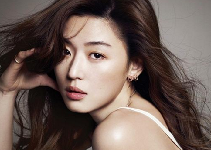 亚洲精品无码成人:01-08-18-21-24-37B:27,探索亚洲精品,一场无码成人的视觉盛宴(01-08-18-21-24-37B,27)