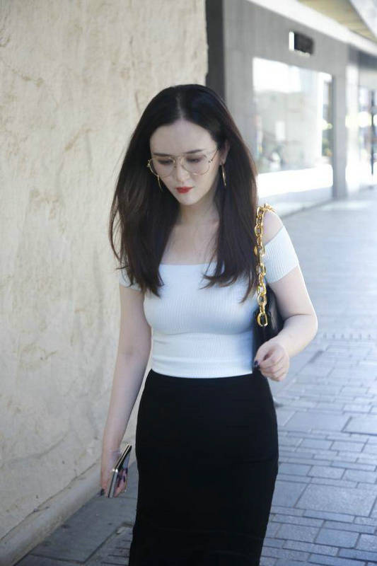 99久久无码一区人妻A黑:01-15-16-33-43-47M:16,探索99久久无码一区,人妻A黑与神秘数字序列的背后故事