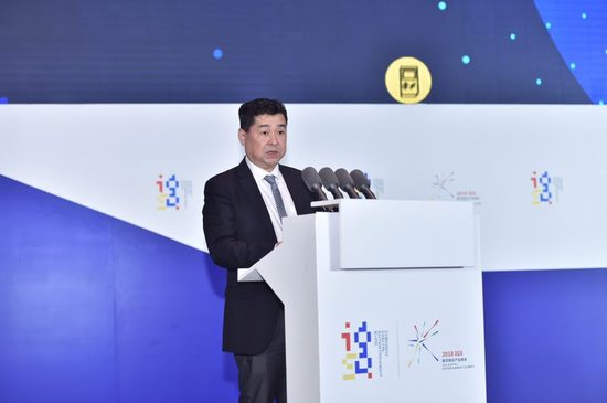 久久伊人精品青青草原APP:21-27-28-30-37-49A:16,久久伊人精品青青草原APP,探索数字时代的娱乐新领域