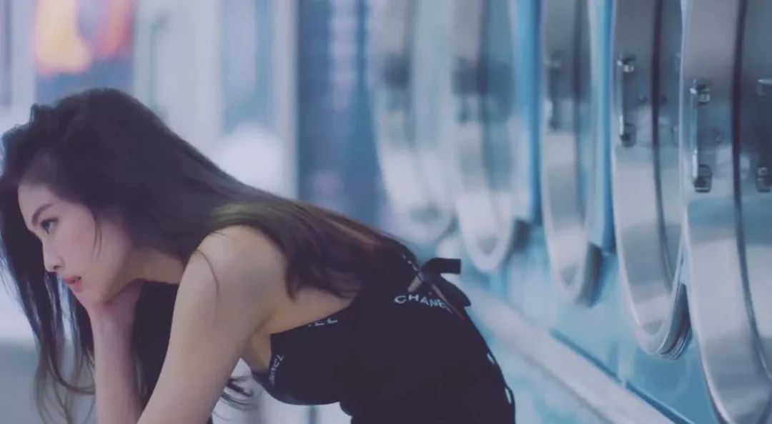 国产成人亚洲精品无码VR:02-12-14-19-22-34D:18,探索国产成人亚洲精品无码VR,深度解读与多元体验